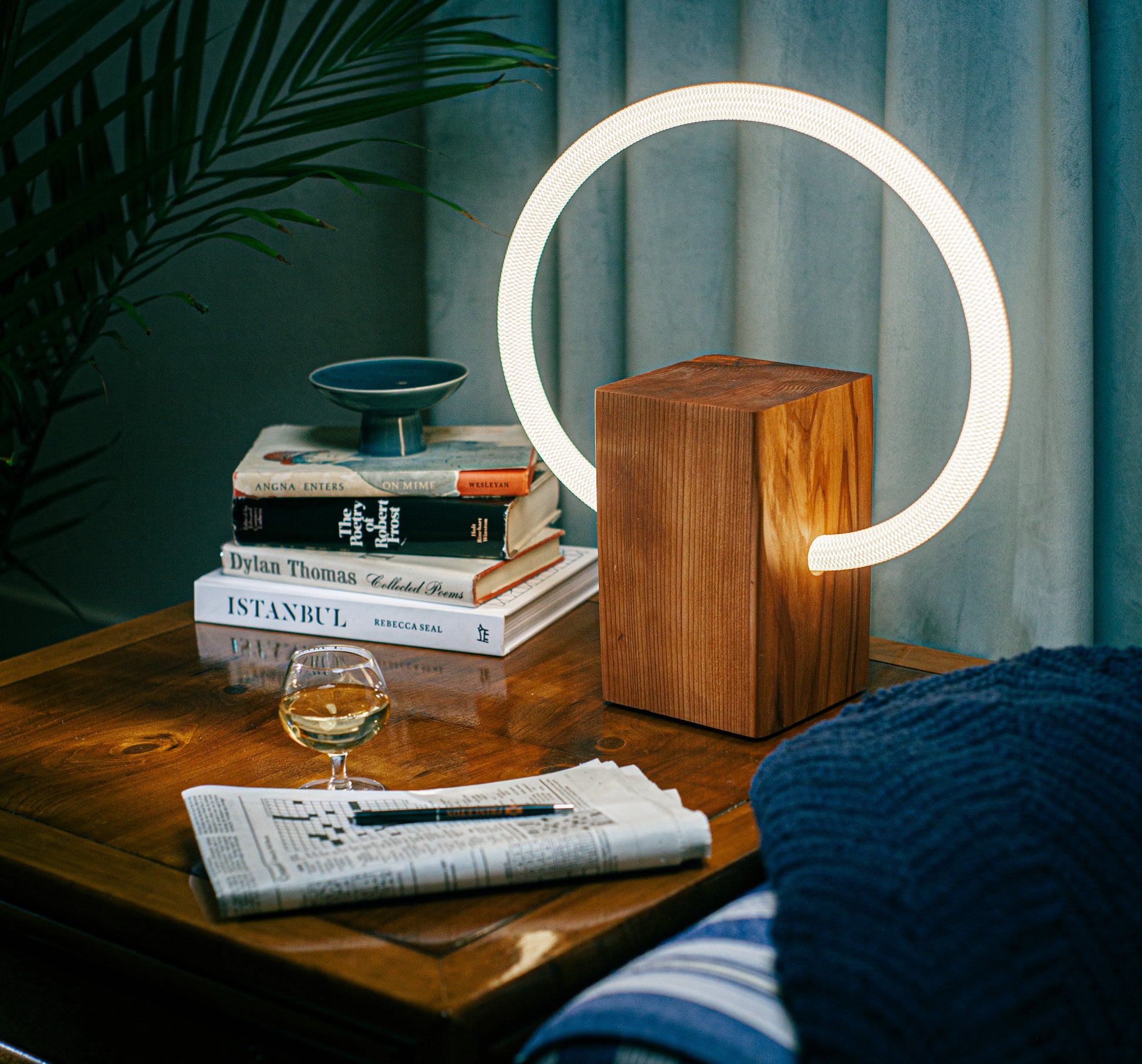 Tavi Lamp
